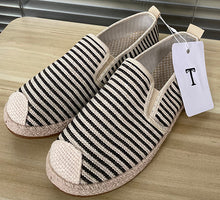 Load image into Gallery viewer, T Woven Fisherman Sandals – Breathable Flat Summer Shoes